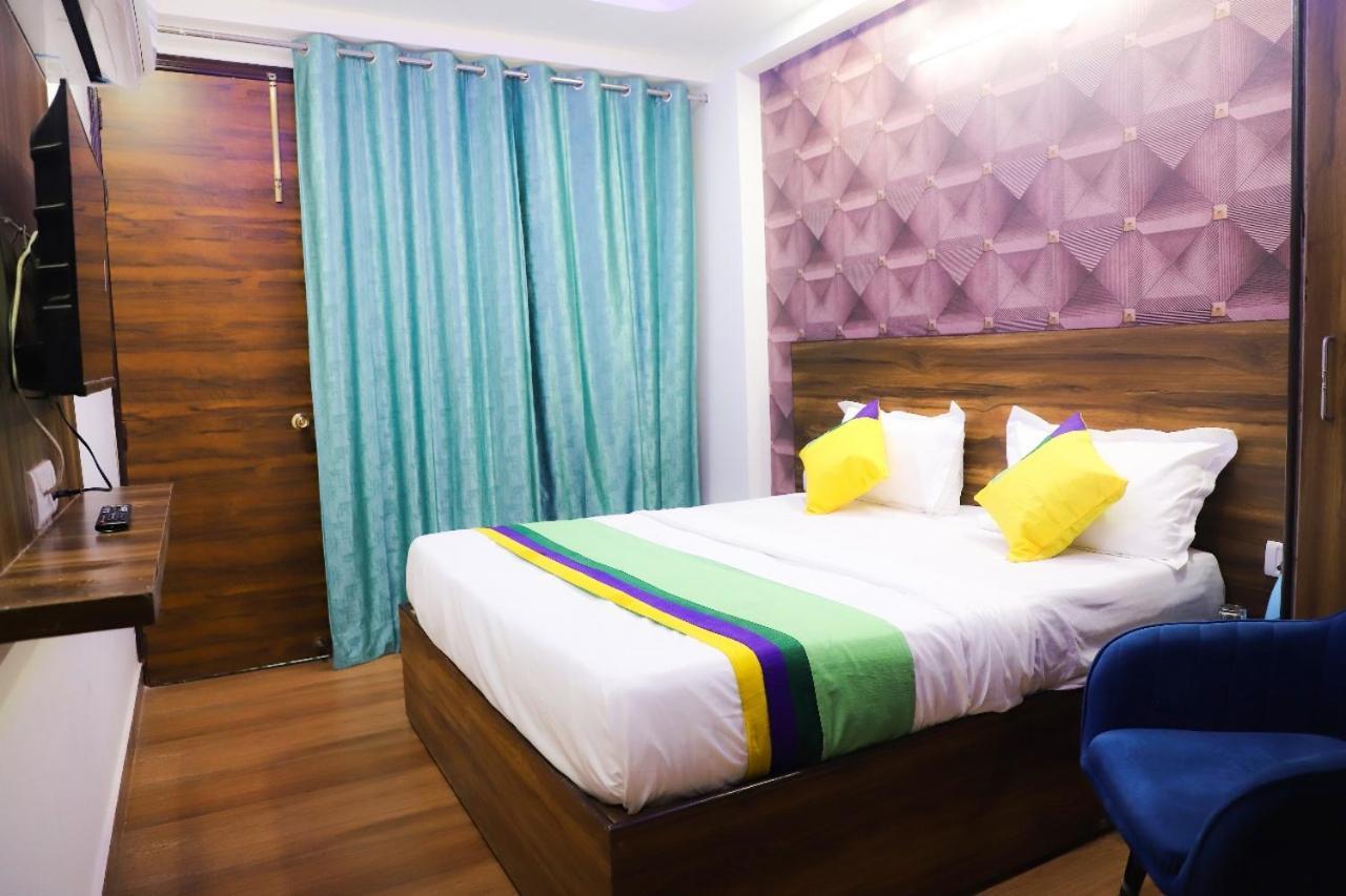 Bed and Breakfast Surya International Nowe Delhi Zewnętrze zdjęcie