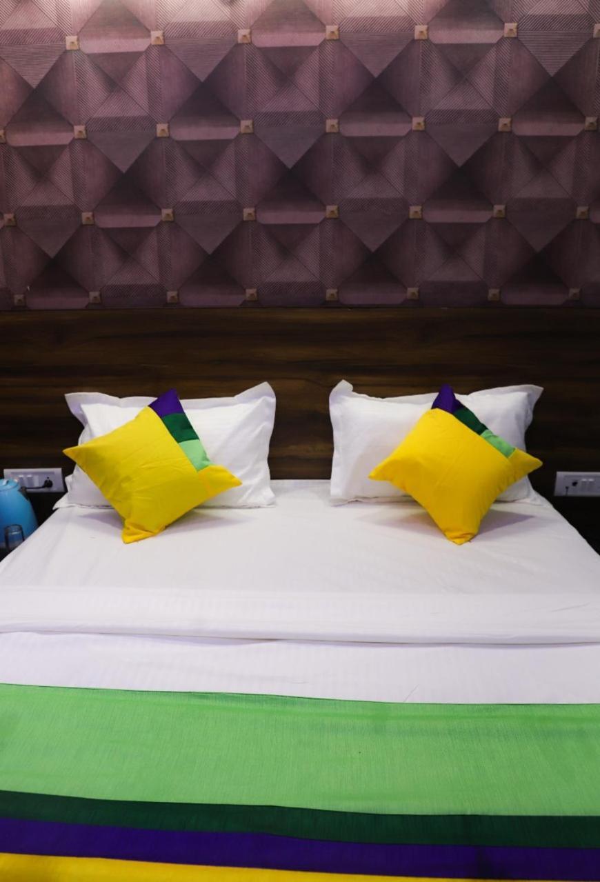 Bed and Breakfast Surya International Nowe Delhi Zewnętrze zdjęcie