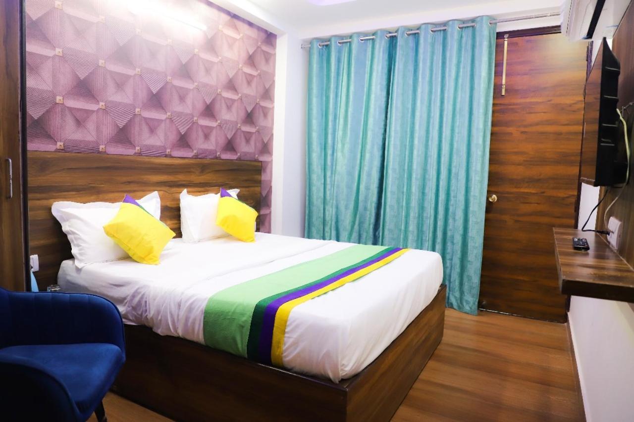 Bed and Breakfast Surya International Nowe Delhi Zewnętrze zdjęcie