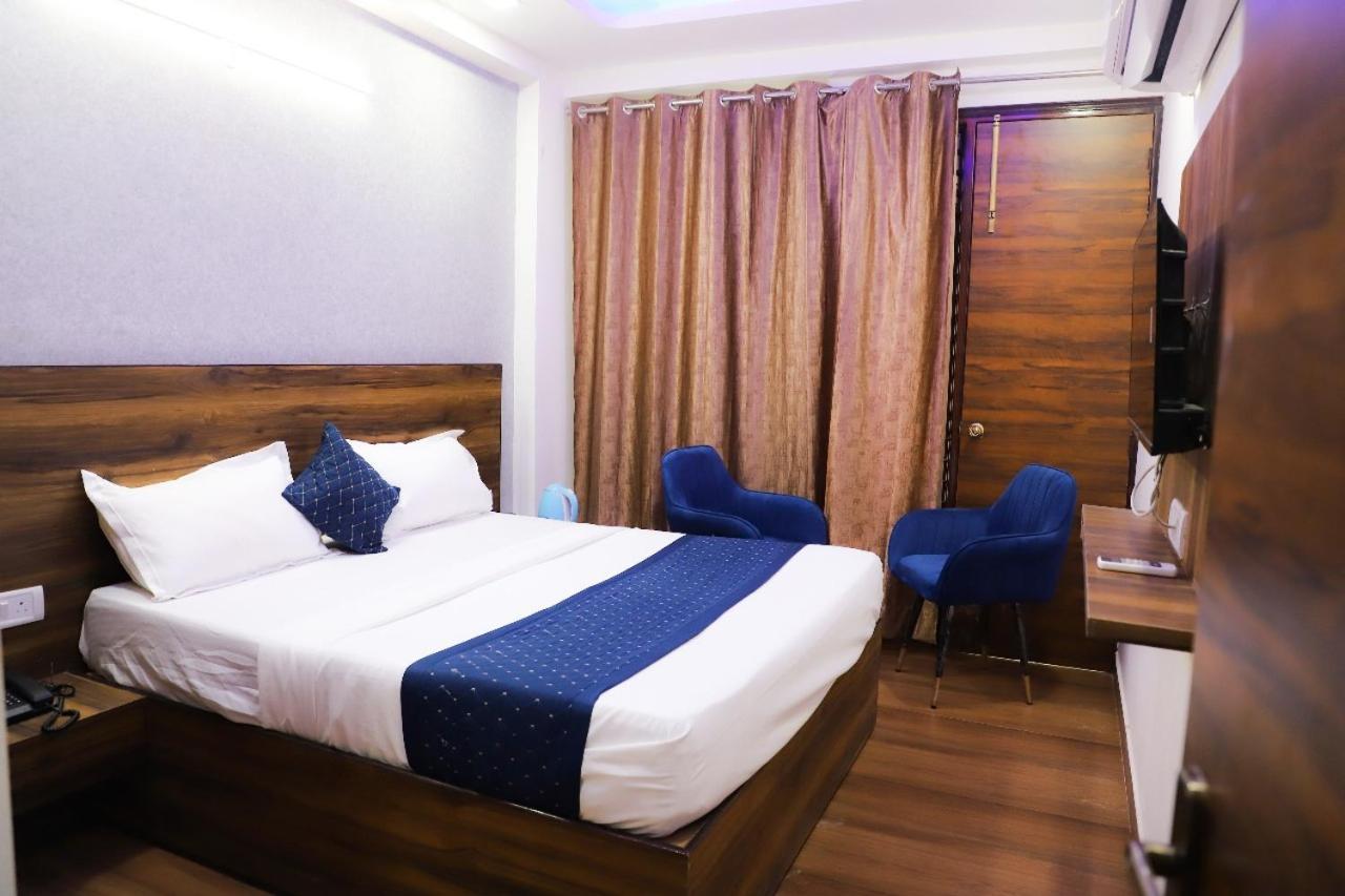 Bed and Breakfast Surya International Nowe Delhi Zewnętrze zdjęcie