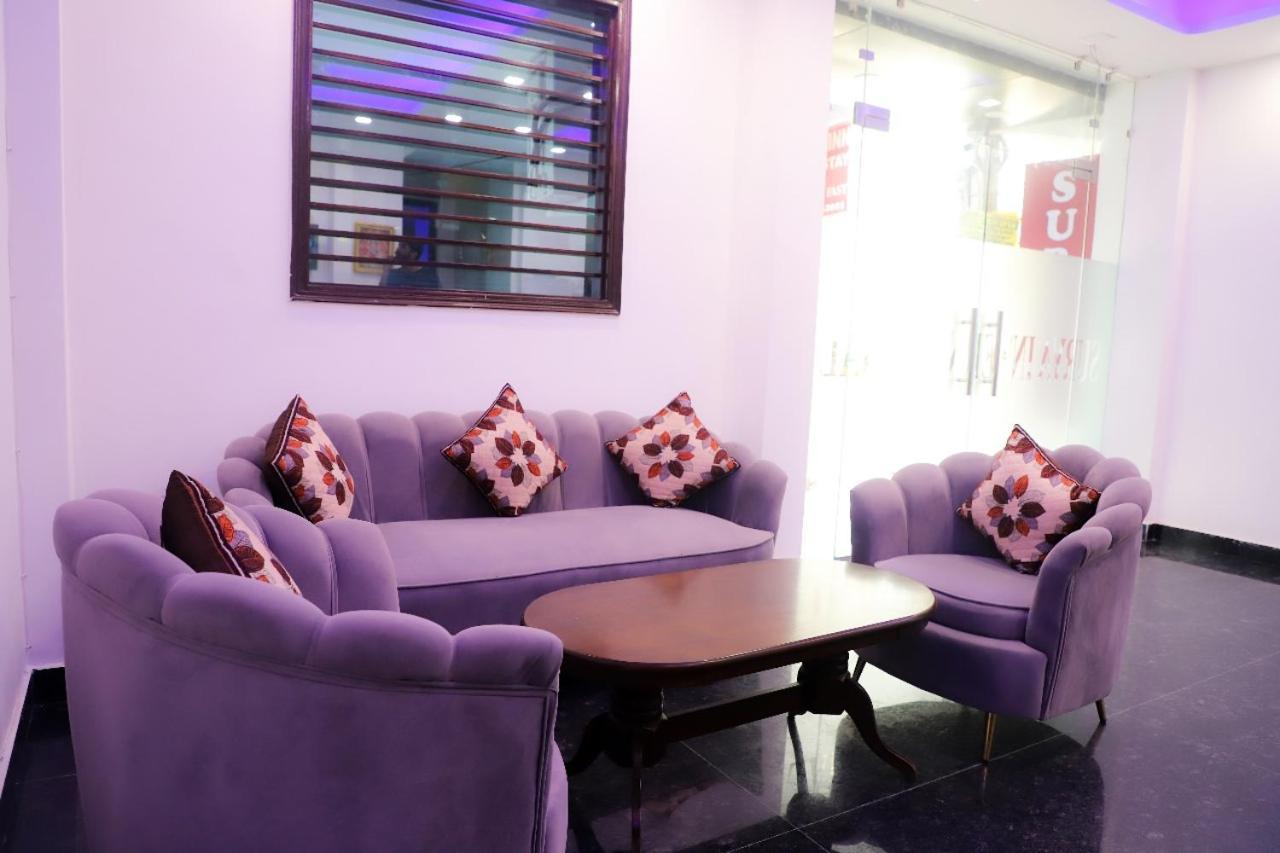 Bed and Breakfast Surya International Nowe Delhi Zewnętrze zdjęcie