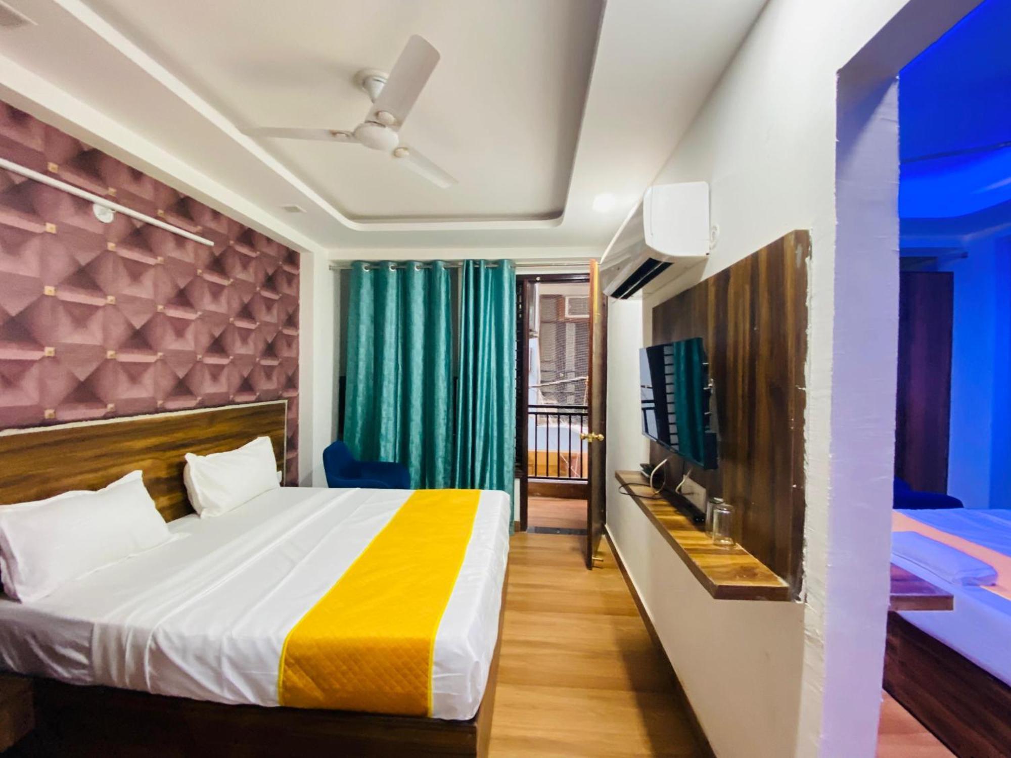 Bed and Breakfast Surya International Nowe Delhi Zewnętrze zdjęcie